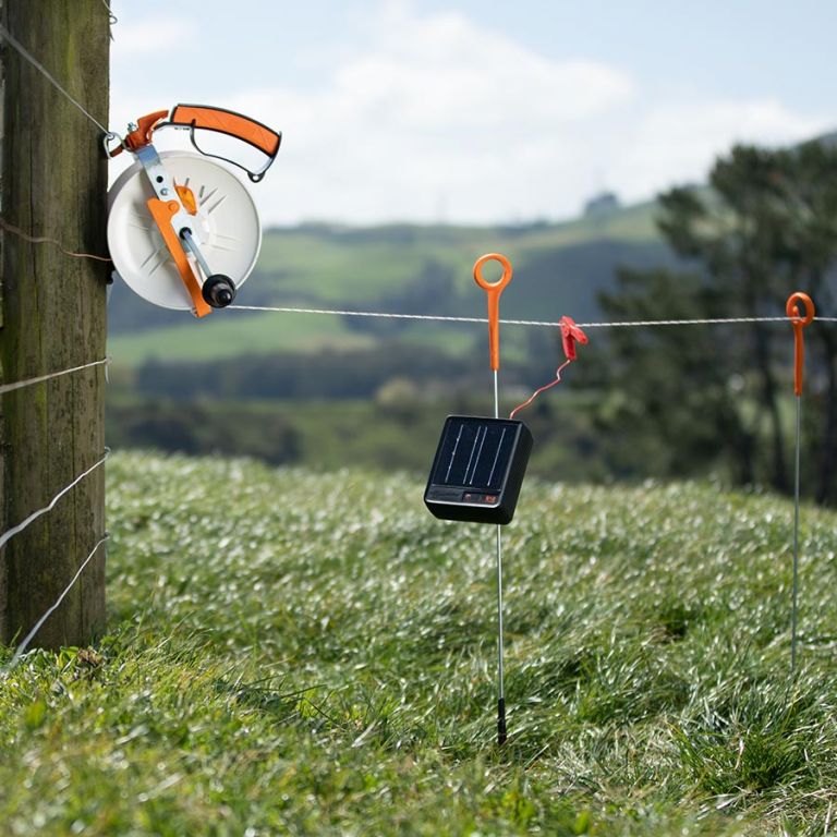 Gallagher S12 solar schrikdraadapparaat met gratis stander