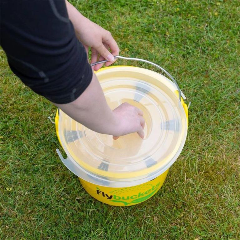 Flybucket emmer sluiten