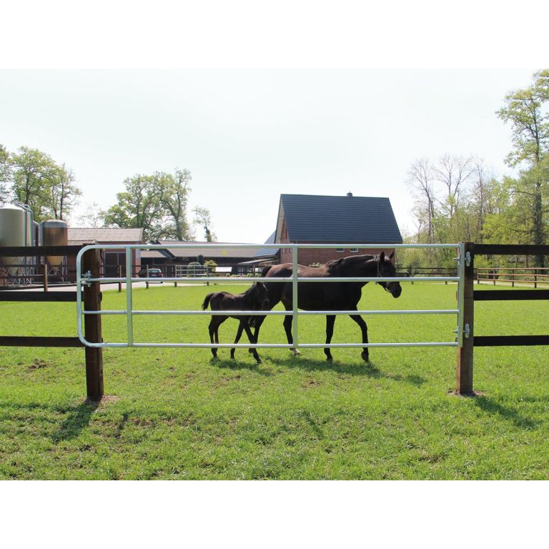 Veilige FN-weidepoort van Growi, verstelbaar. Voldoet aan FN- en BMEL-normen. Robuust, thermisch verzinkt en ideaal voor paardenhouders.